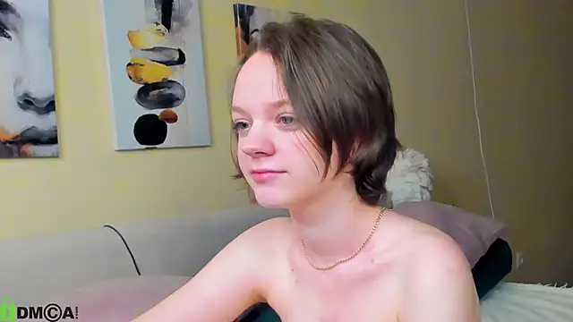 Olivia Riesz online show from 05.02.26