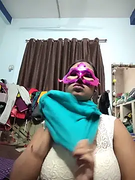 Snapshot of aarti03fb chatting on 12.13.25 aarti03fb online show from 12.13.25