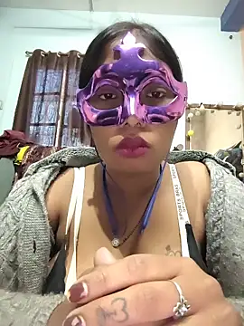 Snapshot of aarti03fb chatting on 12.16.25 aarti03fb online show from 12.16.25