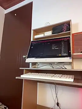 Im Luu online show from 06.16.26