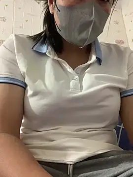 Snapshot of lascet chatting on 12.18.25 lascet online show from 12.18.25