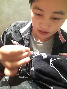 Snapshot of mai-mai-97 chatting on 11.27.25 mai-mai-97 online show from 11.27.25