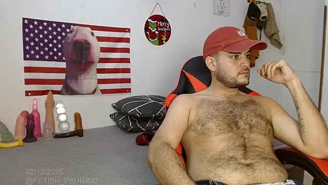 Snapshot of holegape chatting on 12.03.25 holegape online show from 12.03.25