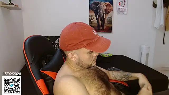 Snapshot of holegape chatting on 02.15.26 holegape online show from 02.15.26