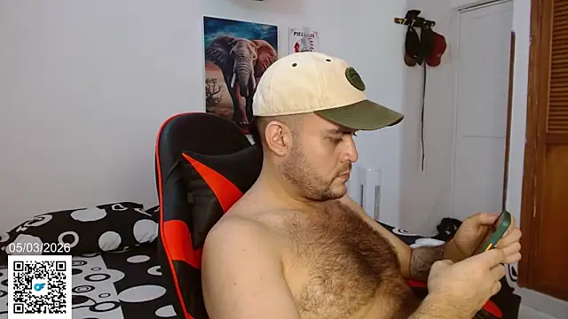 Snapshot of holegape chatting on 03.05.26 holegape online show from 03.05.26