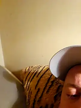 BODY78 M online show from 12.14.25