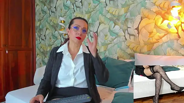 Snapshot of Madame_Angelic_1 chatting on 06.20.26 Madame Angelic 1 online show from 06.20.26