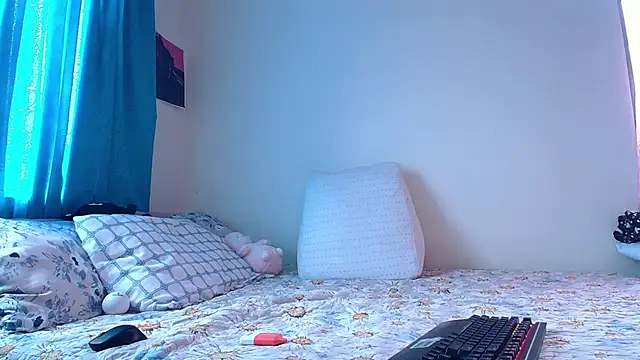 Snapshot of Sweet_navy_ chatting on 04.05.26 Sweet navy online show from 04.05.26