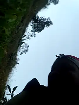 Snapshot of hey-bana chatting on 12.02.25 hey-bana online show from 12.02.25