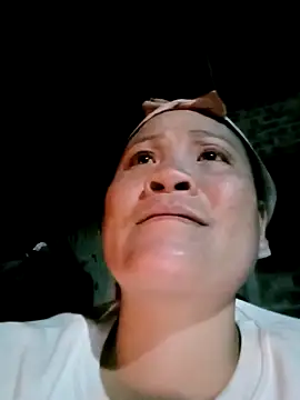 Snapshot of hey-bana chatting on 12.03.25 hey-bana online show from 12.03.25