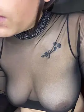 Snapshot of Samantafoxx_ chatting on 12.02.25 Samantafoxx online show from 12.02.25