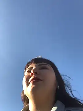 Snapshot of Yuliks_ chatting on 11.26.25 Yuliks online show from 11.26.25