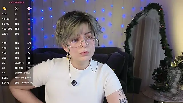 Snapshot of Spider_Arti chatting on 12.15.25 Spider Arti online show from 12.15.25