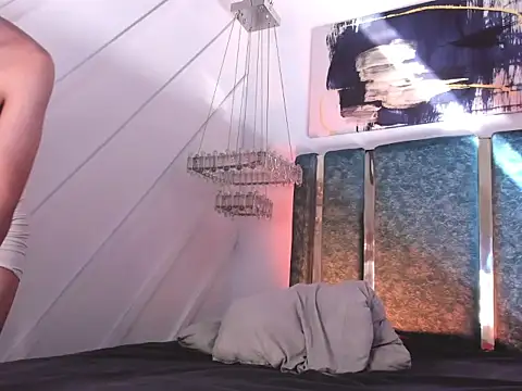 Snapshot of JonnyGreey chatting on 12.13.25 JonnyGreey online show from 12.13.25