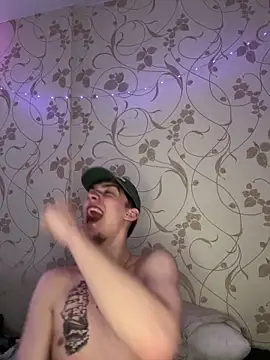 Snapshot of Rabizoon chatting on 11.30.25 Rabizoon online show from 11.30.25