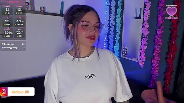 Snapshot of Destiny__14 chatting on 02.06.26 Destiny 14 online show from 02.06.26