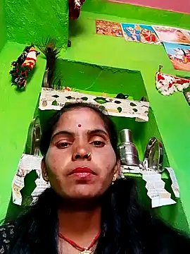 Snapshot of Rapalrajkpoli chatting on 12.05.25 Rapalrajkpoli online show from 12.05.25