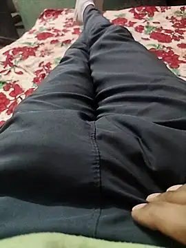 Snapshot of bigdick2299 chatting on 12.16.25 bigdick2299 online show from 12.16.25