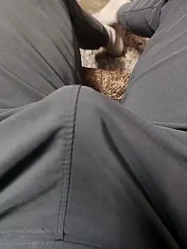 Snapshot of bigdick2299 chatting on 12.17.25 bigdick2299 online show from 12.17.25