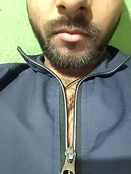 Snapshot of bigdick2299 chatting on 01.18.26 bigdick2299 online show from 01.18.26