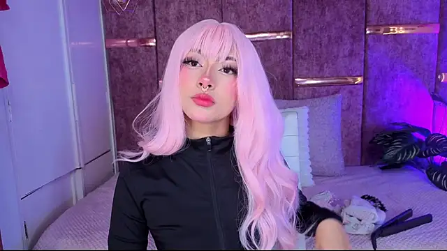 Snapshot of amberthangelss chatting on 11.25.25 amberthangelss online show from 11.25.25