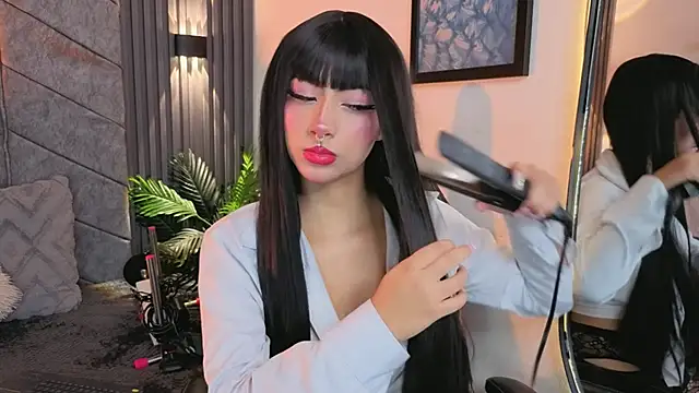 Snapshot of amberthangelss chatting on 12.16.25 amberthangelss online show from 12.16.25