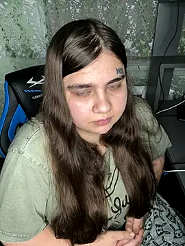 Snapshot of MariasV chatting on 12.01.25 MariasV online show from 12.01.25