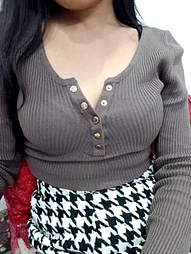 Snapshot of Triptii_0 chatting on 11.30.25 Triptii 0 online show from 11.30.25