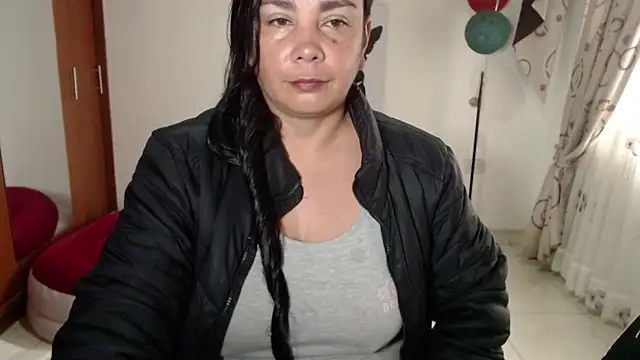 vivian-milf online show from 01.08.26