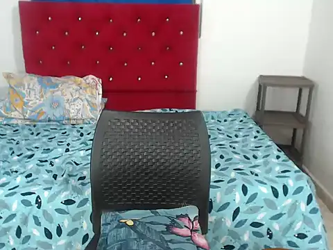 Snapshot of libby_blonde chatting on 12.04.25 libby blonde online show from 12.04.25