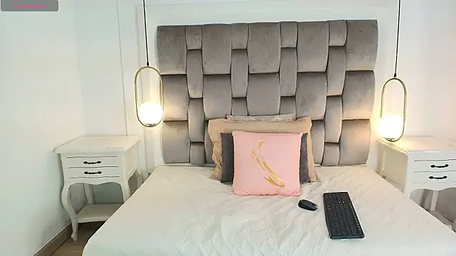 Snapshot of gaby_smit__ chatting on 12.02.25 gaby smit online show from 12.02.25