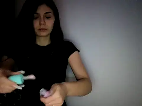 Snapshot of BaldPussyPrincess chatting on 12.03.25 BaldPussyPrincess online show from 12.03.25