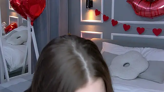 Snapshot of NatalieCroft chatting on 02.13.26 NatalieCroft online show from 02.13.26