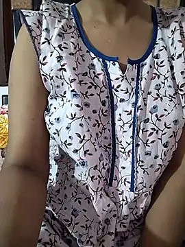 Snapshot of RASHMI_SHARMA9 chatting on 05.20.26 RASHMI SHARMA9 online show from 05.20.26