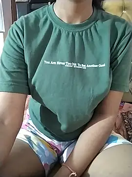 RASHMI SHARMA9 online show from 06.21.26