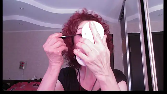 Kelly Flurr online show from 06.07.26