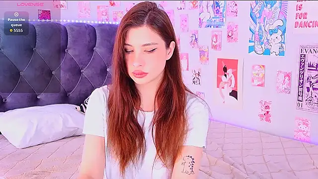Danielle Eddwards online show from 04.06.26