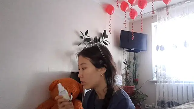 MollyTiger online show from 11.27.25