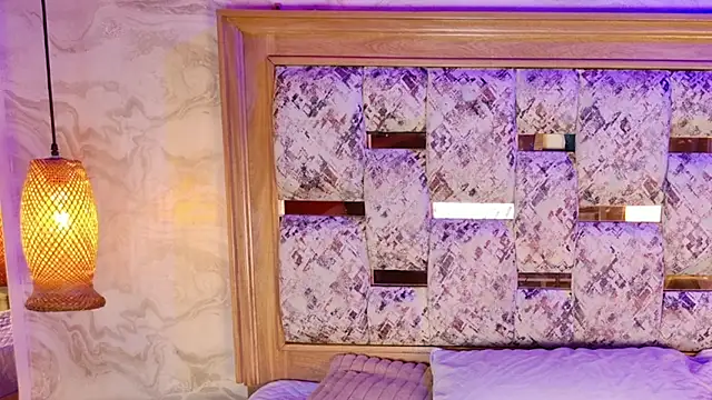 aron emily 23 online show from 12.14.25