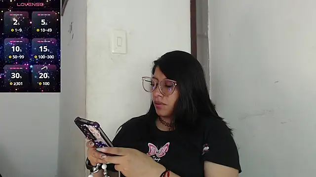 Snapshot of kanroji_mitsuri_08 chatting on 11.28.25 kanroji mitsuri 08 online show from 11.28.25