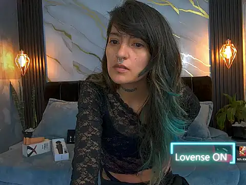 Dark Dominika online show from 04.28.26