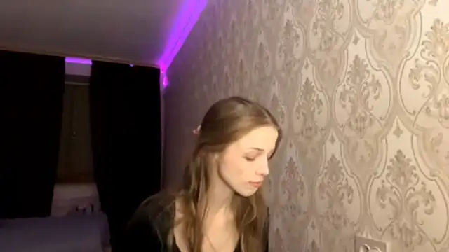 AshlyPalas online show from 12.20.25