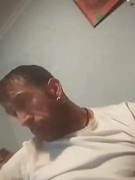 Snapshot of dura87 chatting on 03.25.26 dura87 online show from 03.25.26