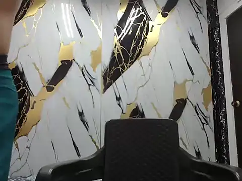Snapshot of simonm667 chatting on 06.14.26 simonm667 online show from 06.14.26