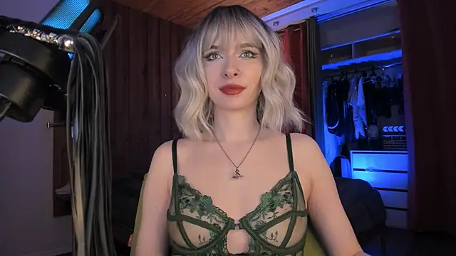 Mistress Iris online show from 01.09.26