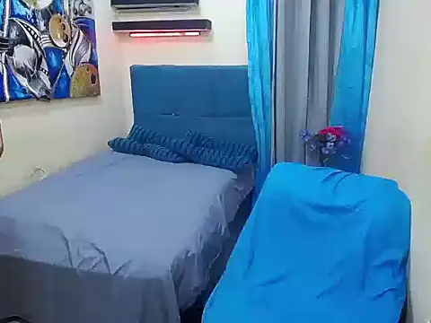 Snapshot of twinks_fuck chatting on 11.27.25 twinks fuck online show from 11.27.25