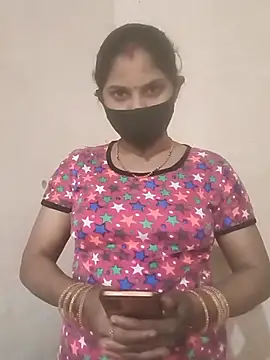 Snapshot of Pooja_bhabhi00 chatting on 12.02.25 Pooja bhabhi00 online show from 12.02.25