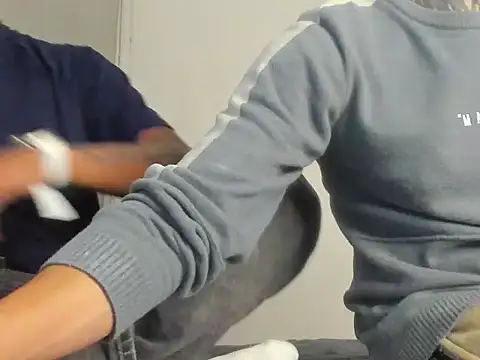 Snapshot of _Camilo_Rodriguez_ chatting on 12.18.25 Camilo Rodriguez online show from 12.18.25