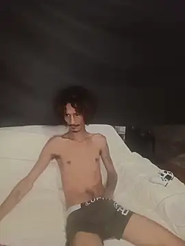 Snapshot of theyllorwillian chatting on 12.14.25 theyllorwillian online show from 12.14.25