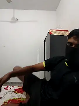 Snapshot of Amit22122 chatting on 12.04.25 Amit22122 online show from 12.04.25